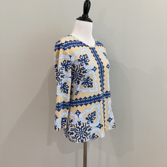 J. McLaughlin Catalina Cloth Top Women’s Size M Tan Blue Print Stretch Shirt - Picture 7 of 11